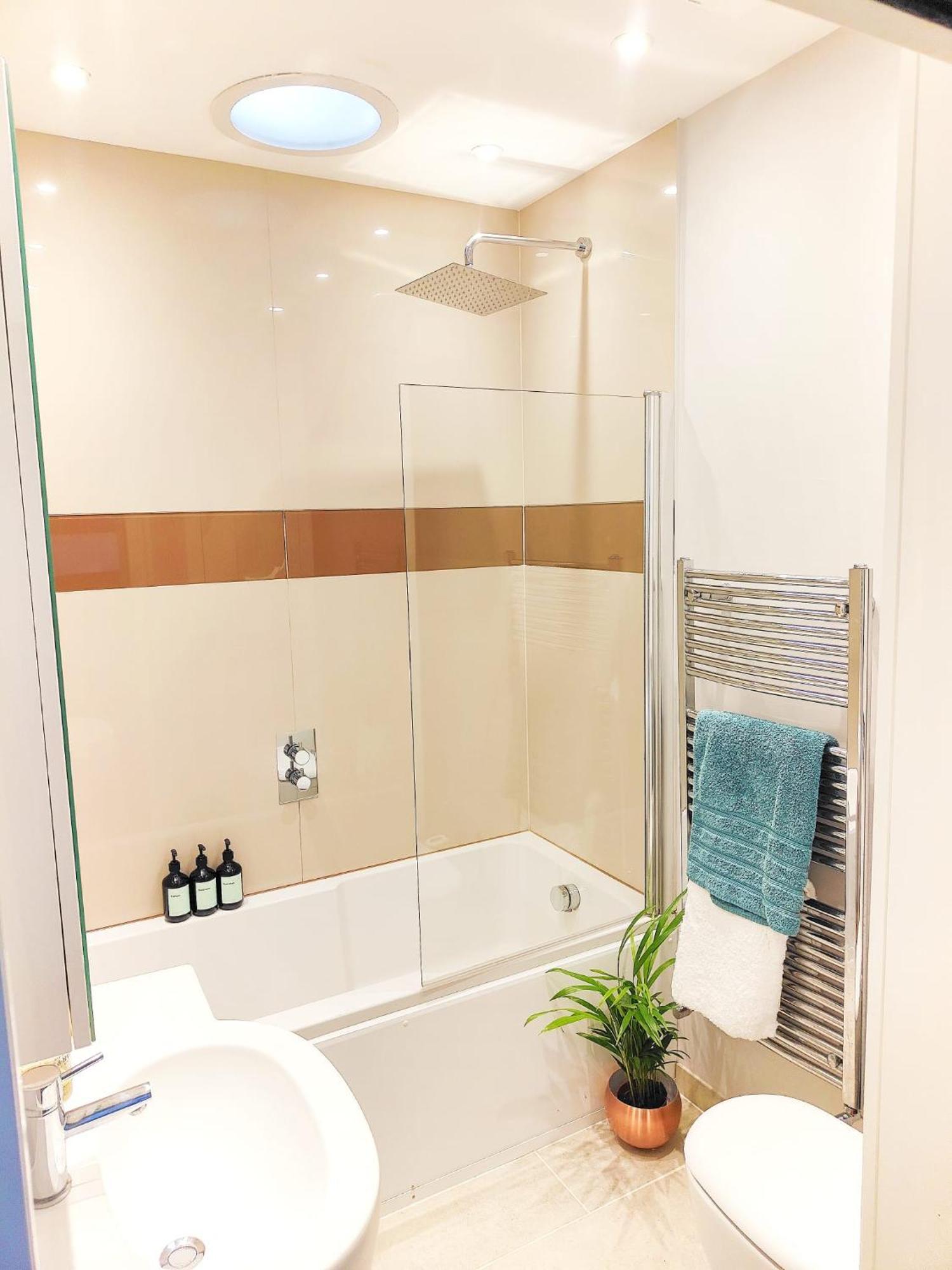 Modern Central Brighton Patio Apartment برايتون المظهر الخارجي الصورة