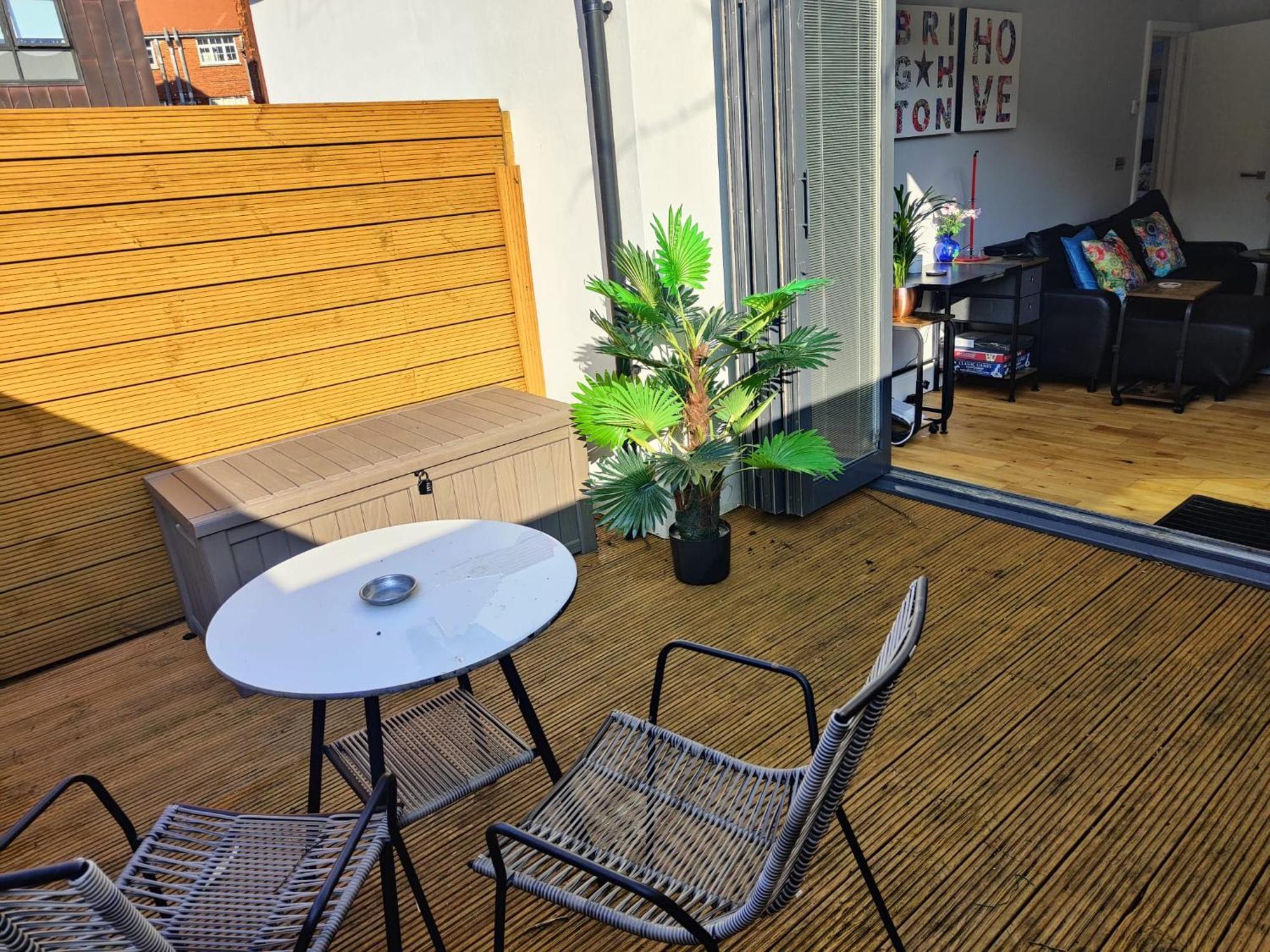 Modern Central Brighton Patio Apartment برايتون المظهر الخارجي الصورة